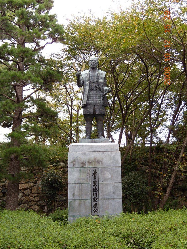 Iejaszu szobra a várparkban